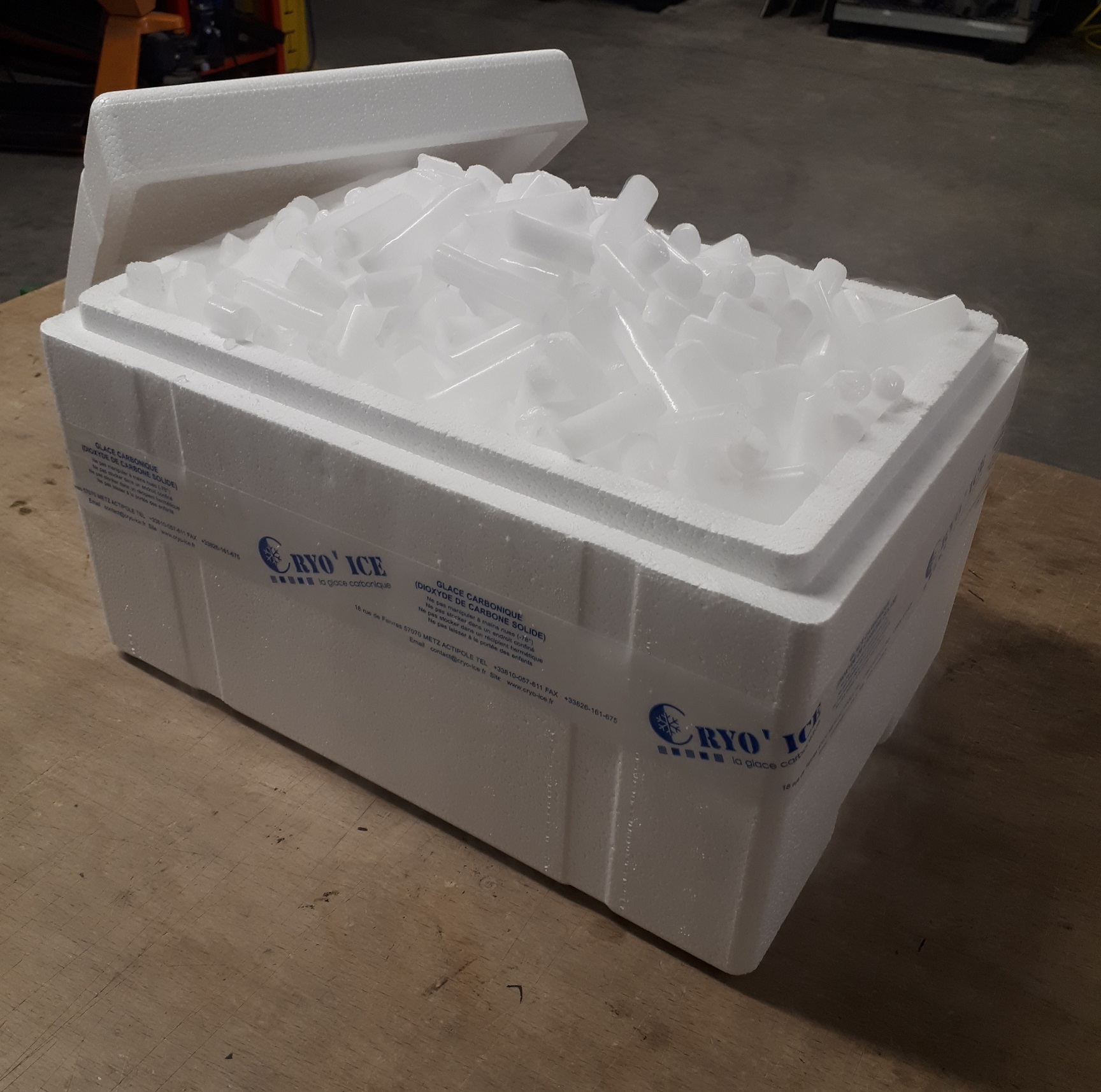 ECOCRYO Technologies - Cryoglace, vente de glace carbonique